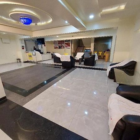 Super Hotel O Happy Homely Stay Near Pune Airport Khadki ภายนอก รูปภาพ