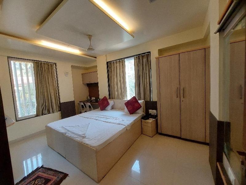 Super Hotel O Happy Homely Stay Near Pune Airport Khadki ภายนอก รูปภาพ